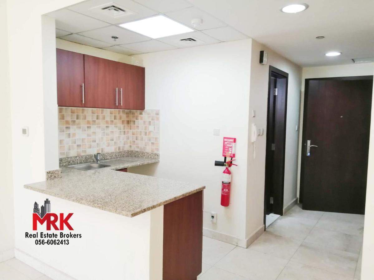 Studio Apartment Dubai Exterior photo